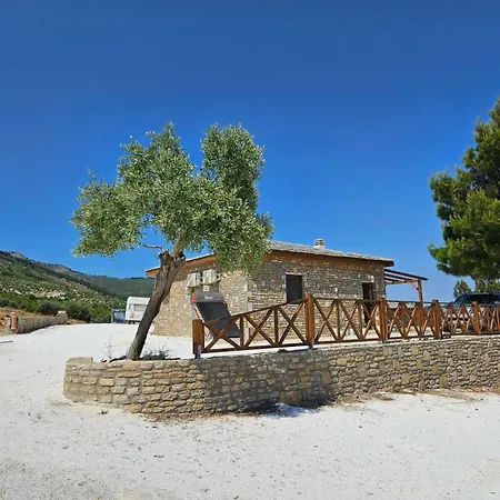 Alyki Stone House 2 *